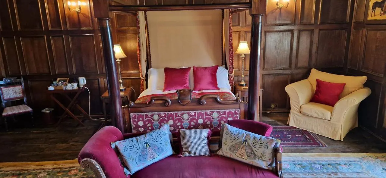 Braithwaite Hall Bed & Breakfast Bed & Breakfast Middleham